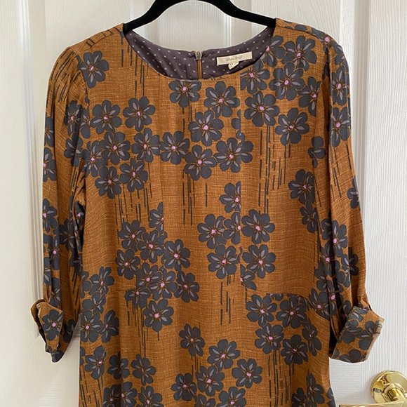 White Stuff - blouse with flowers details - like new - never worn - Picture 1 of 11